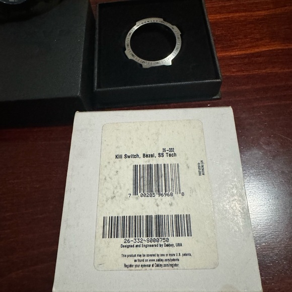 Authentic Oakley Kill Switch Watch/blak Dial/ Black Bezel-SS-Tech Bezel/EUC - Picture 6 of 15